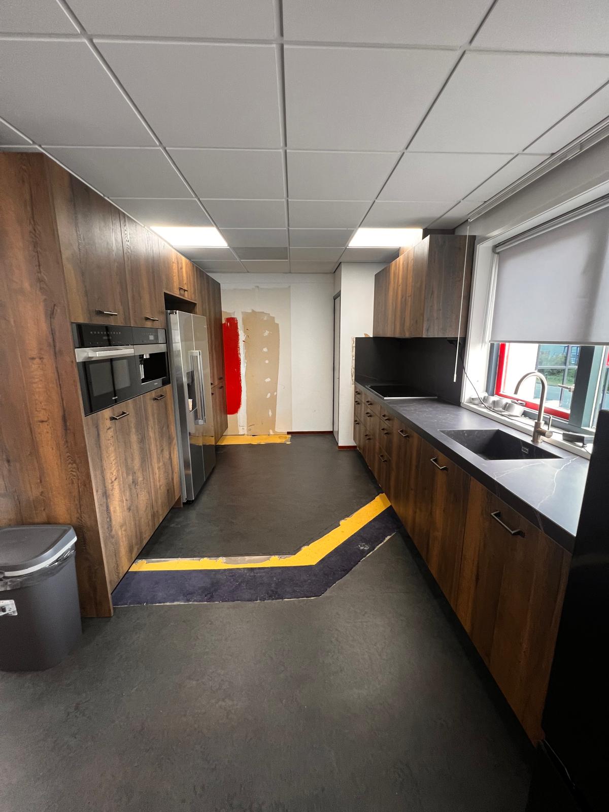 vandenberg-keukens-bedrijfskeuken-pantry-brielle